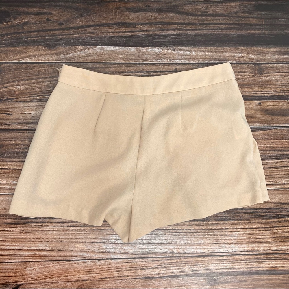 Forever 21 beige flowy panel front shorts XS - Picture 3 of 6